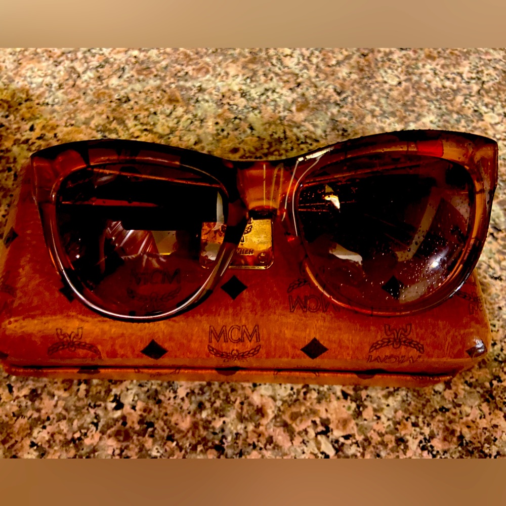 Sun glasses original Gucci